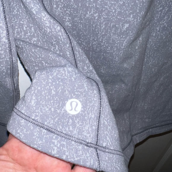 LULULEMON - Long Sleeve Purple Top - Picture 10 of 10